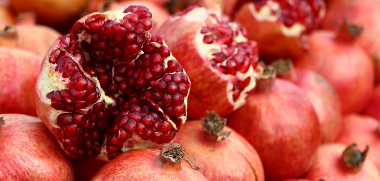 Pomegranate daily for a month – fresh pomegranate seeds showing health and skin benefits