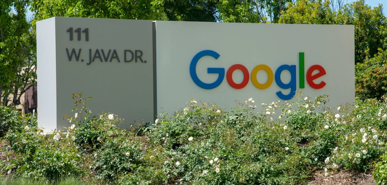 Google headquarters sign at 111 W. Java Drive, symbolizing Google’s AI Comeback and the company’s renewed leadership in artificial intelligence.